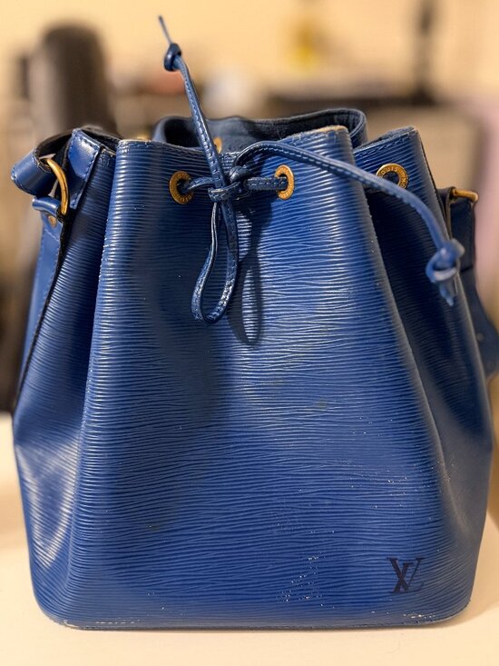 Louis Vuitton Handbags - Louis Vuitton Neo Noe Epi Leather Drawstring Bag